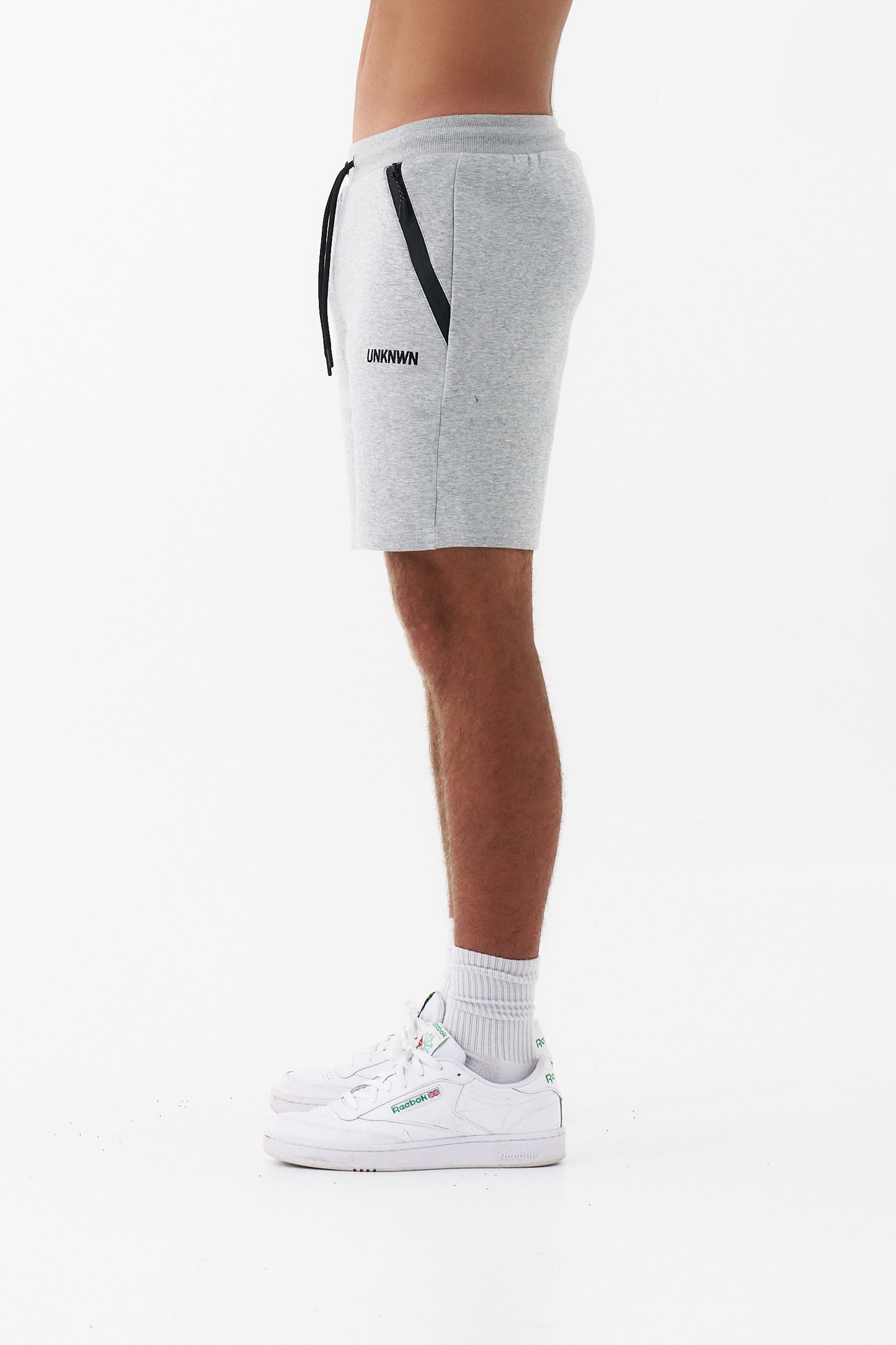 PRO TECH SHORTS - LIGHT GREY