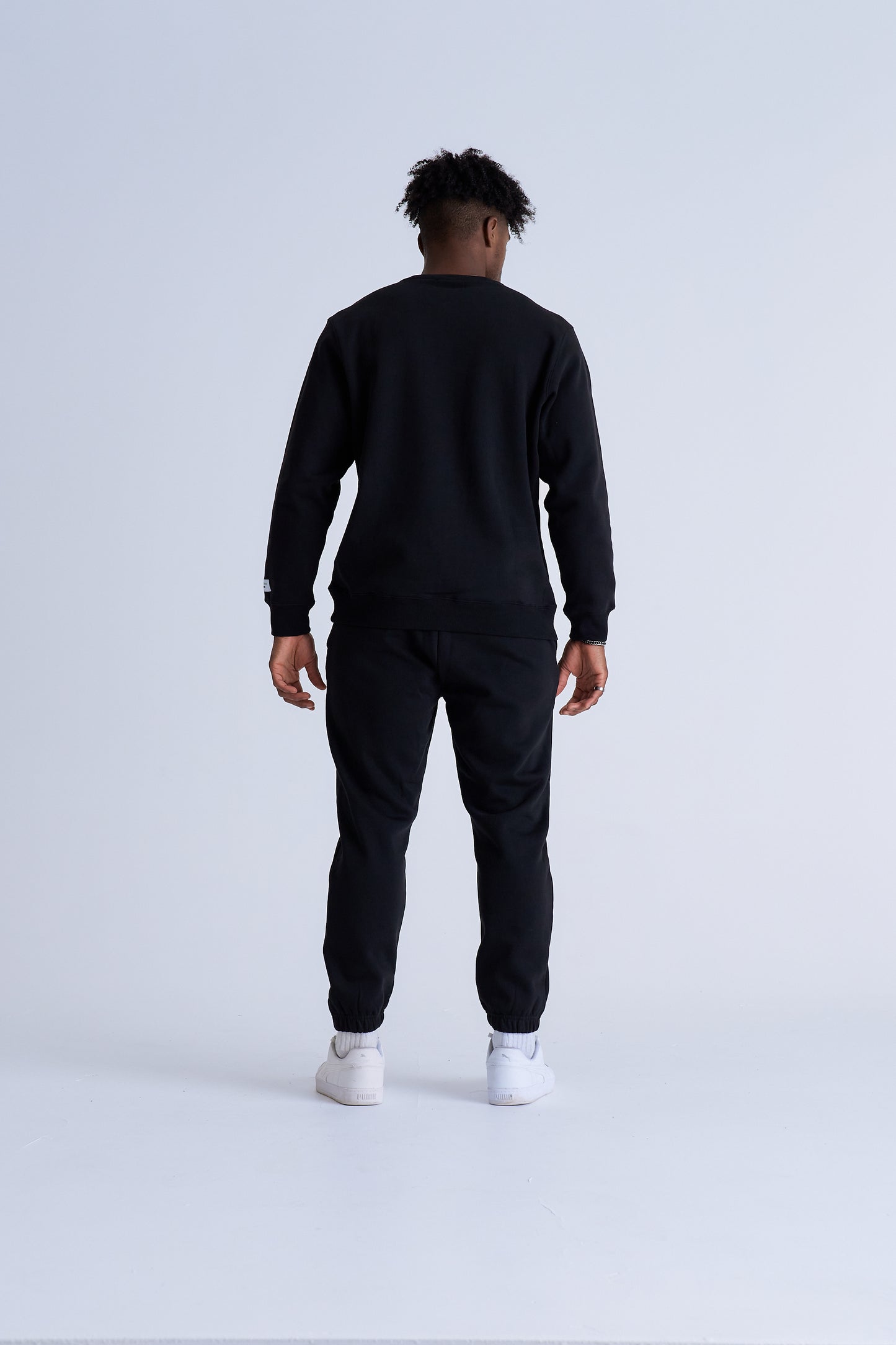 BOX LOGO CREWNECK - BLACK