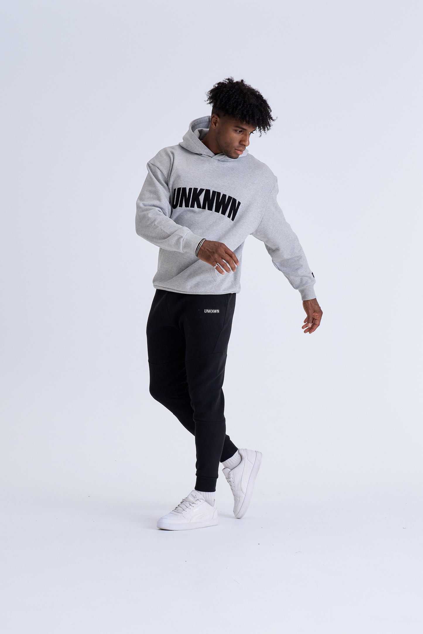 DRE APPLIQUÉ HOODIE - GREY