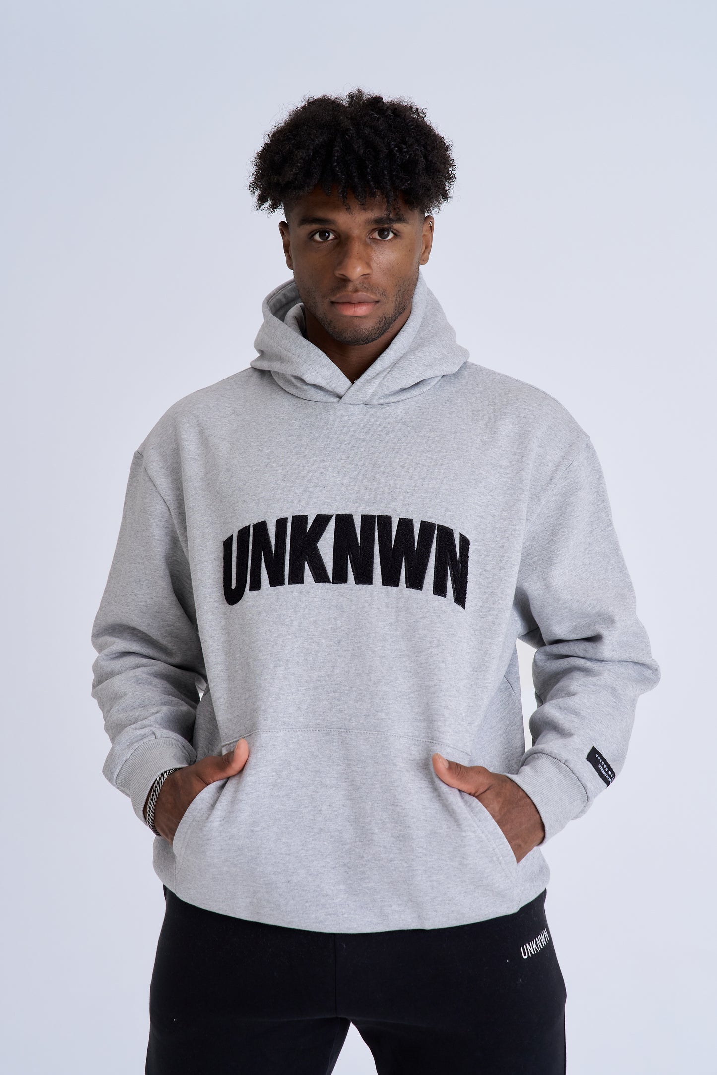 DRE APPLIQUÉ HOODIE - GREY