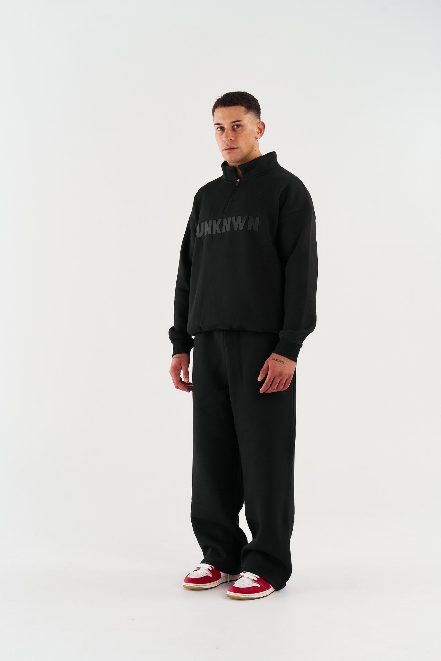 1/4 Zip- BLACK