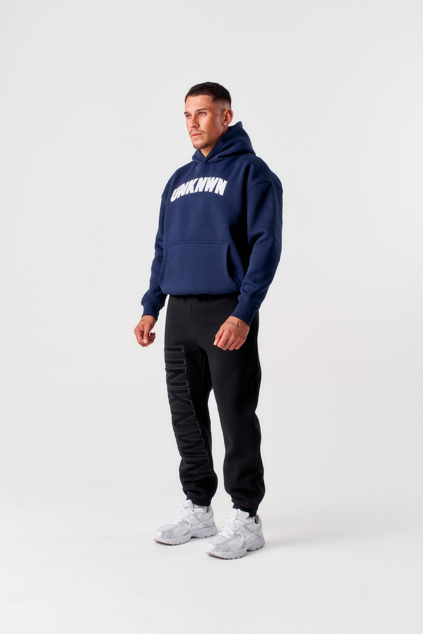 STATEMENT HOODIE - NAVY