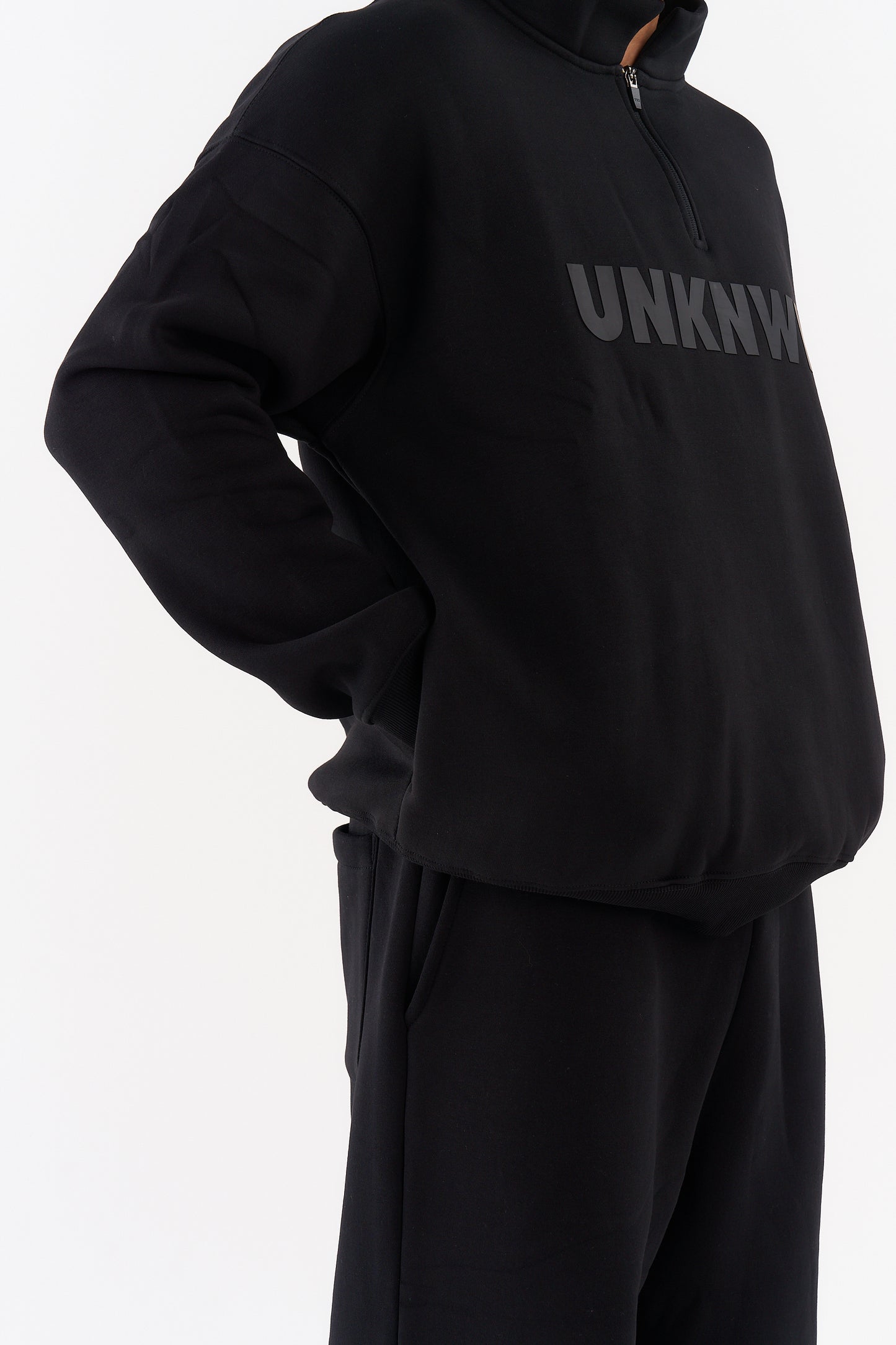 1/4 Zip- BLACK