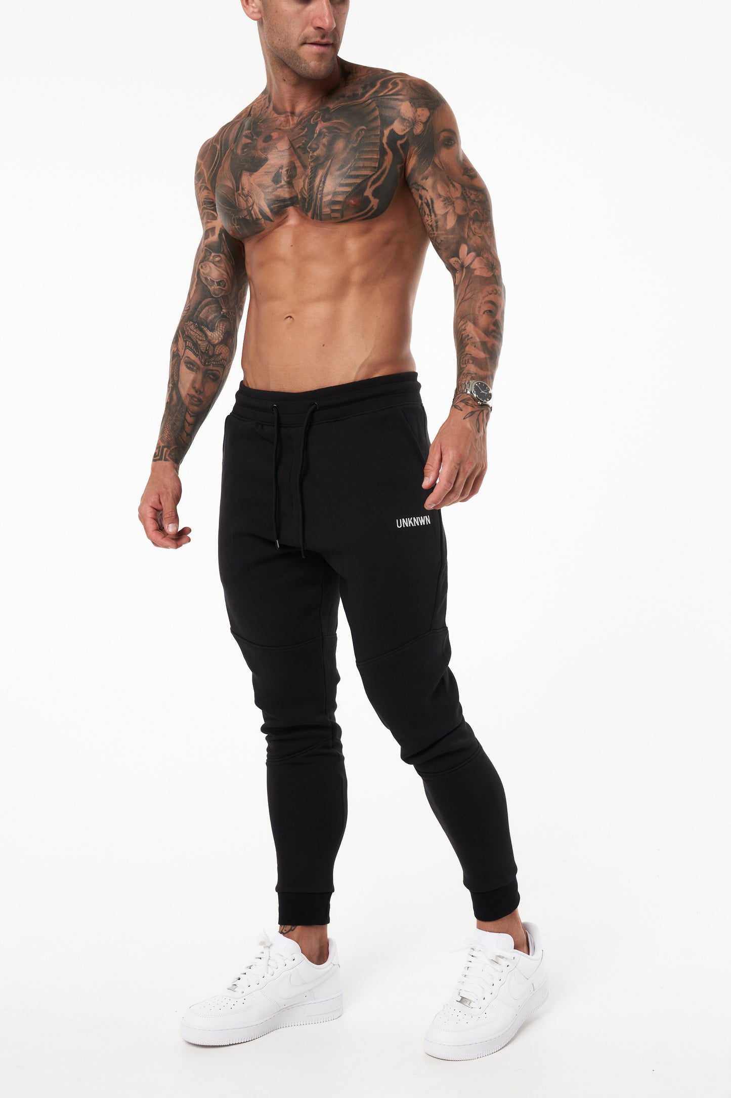 PRO TECH JOGGERS - BLACK