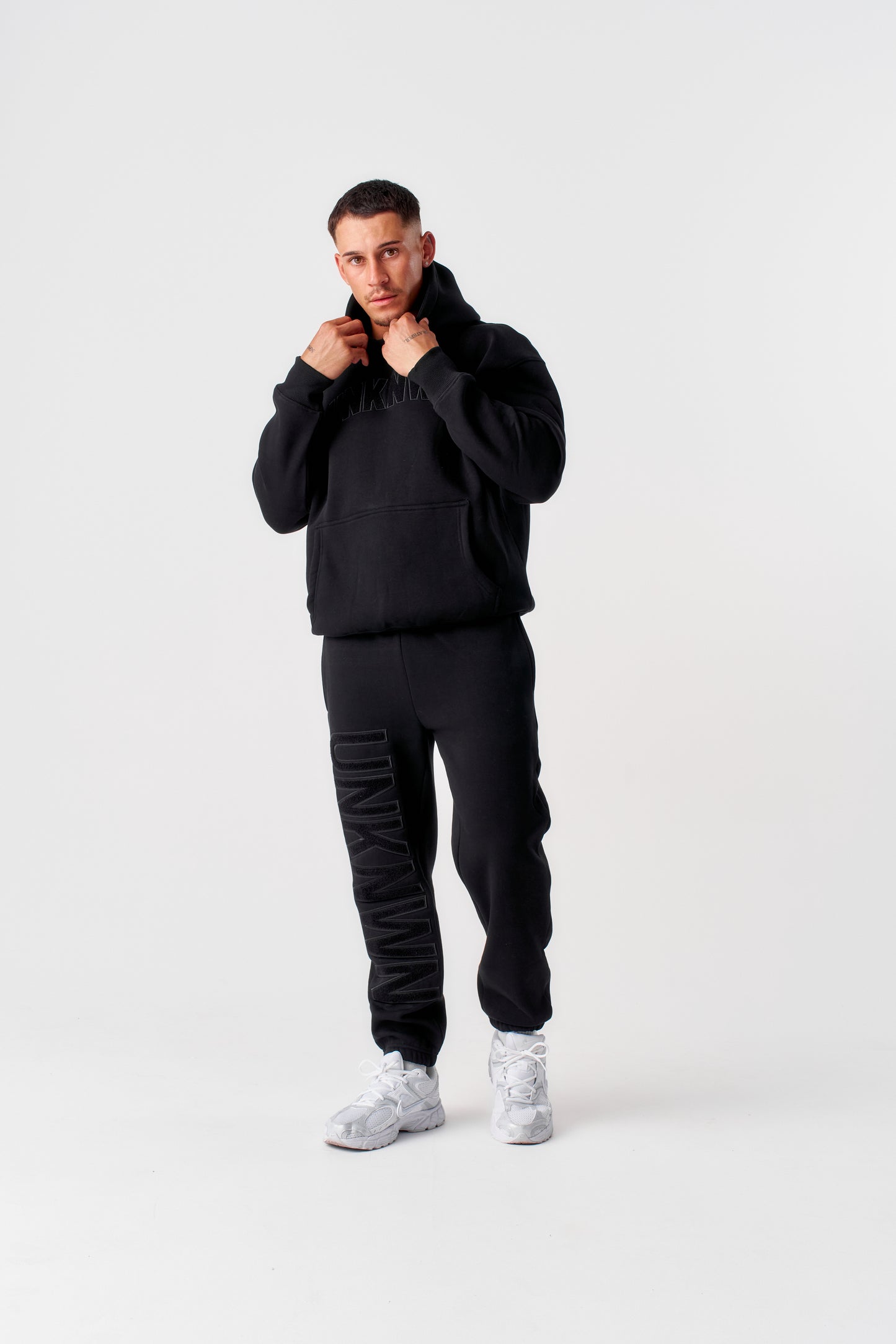 STATEMENT JOGGERS - BLACK