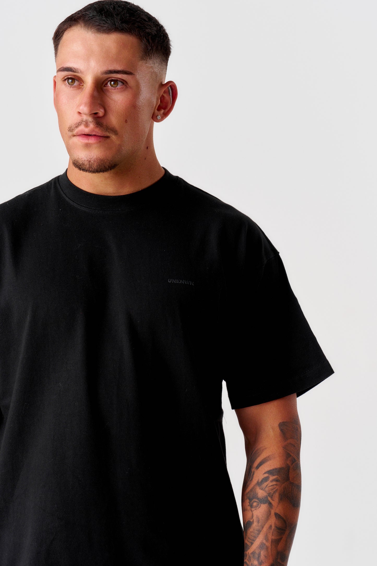 CLASSIC TEE - BLACK