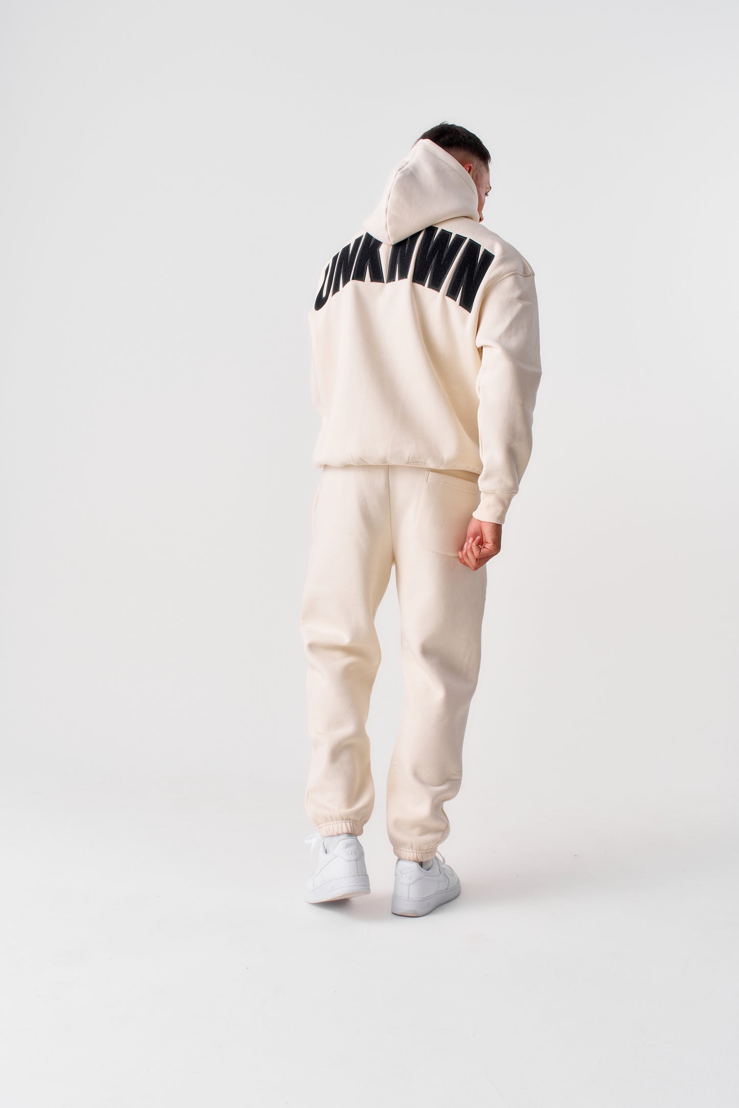 STATEMENT JOGGERS - VANILLA