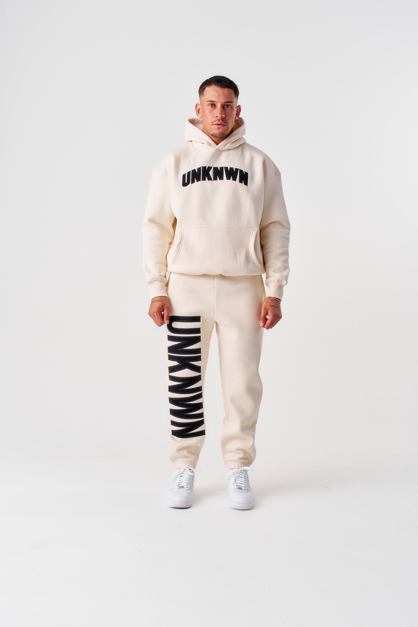 STATEMENT HOODIE - VANILLA