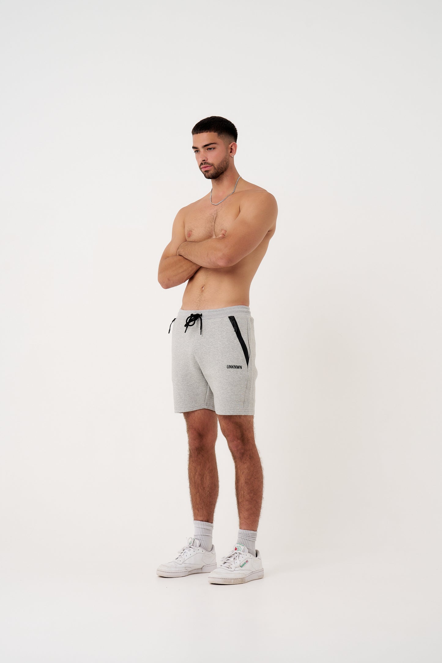 PRO TECH SHORTS - LIGHT GREY
