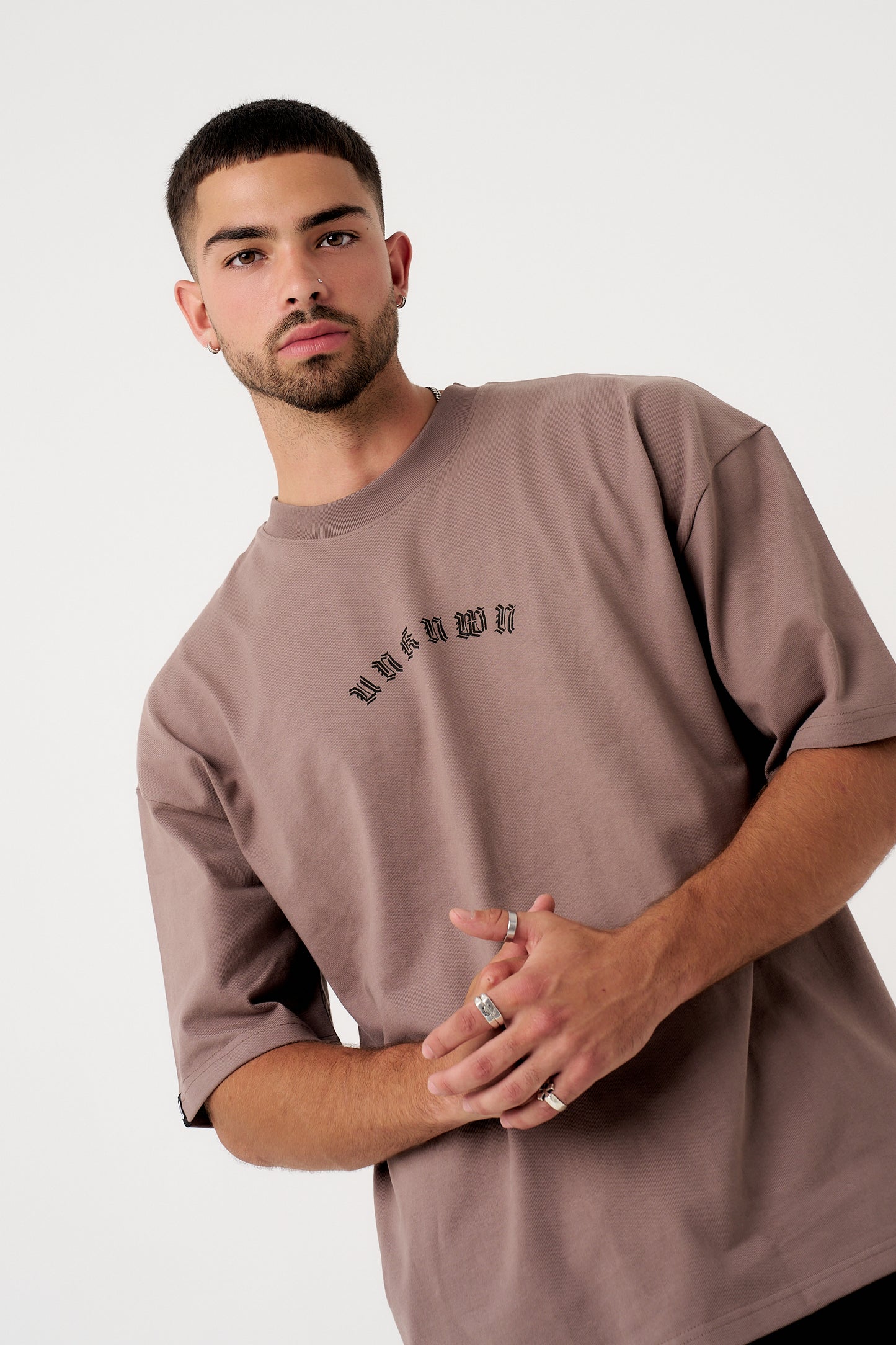 GOTHIC ARC TEE - TAUPE