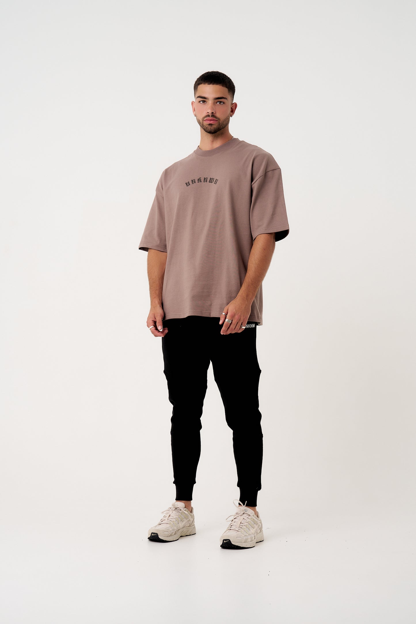 GOTHIC ARC TEE - TAUPE