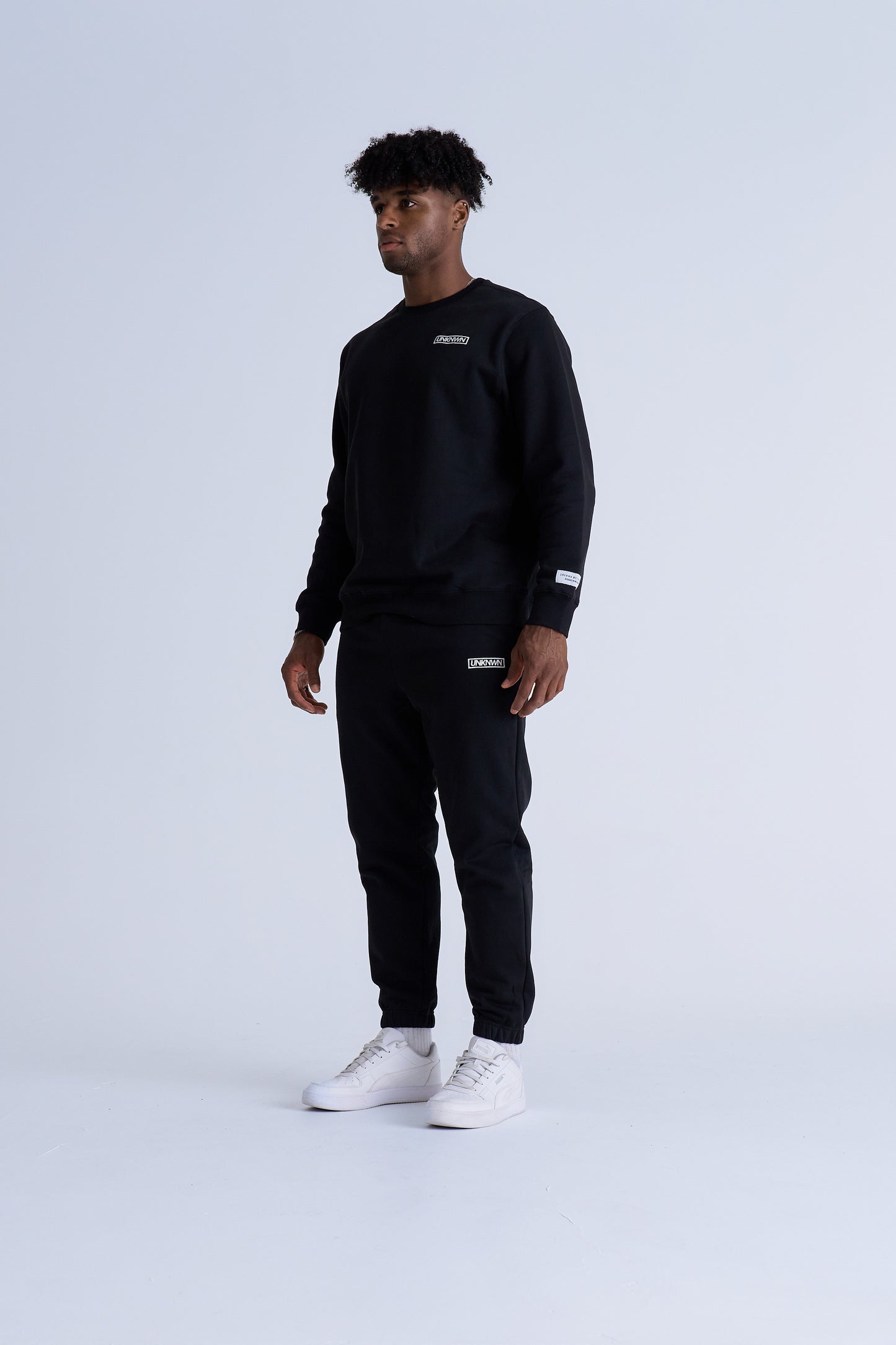 BOX LOGO CREWNECK - BLACK