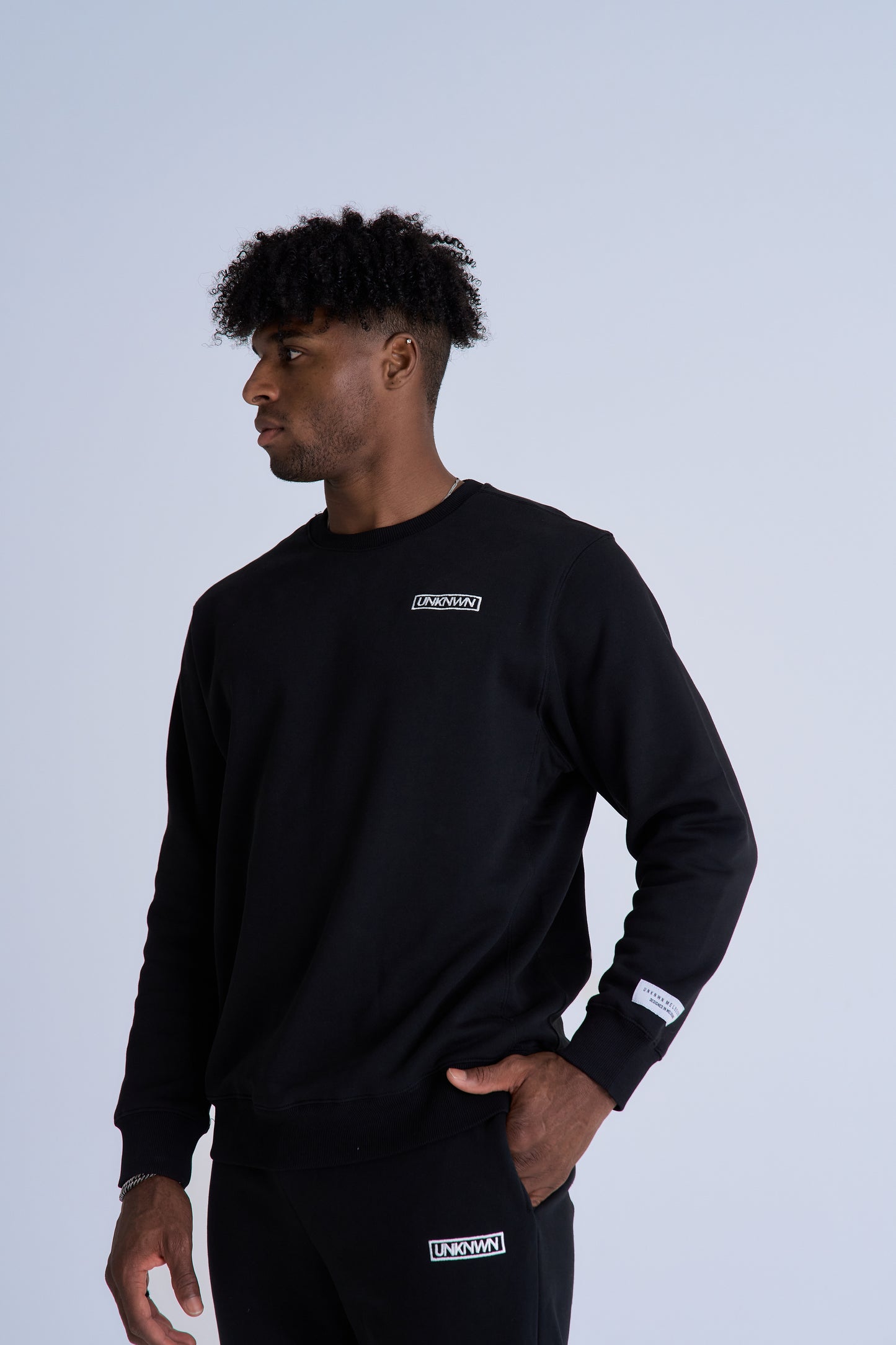 BOX LOGO CREWNECK - BLACK