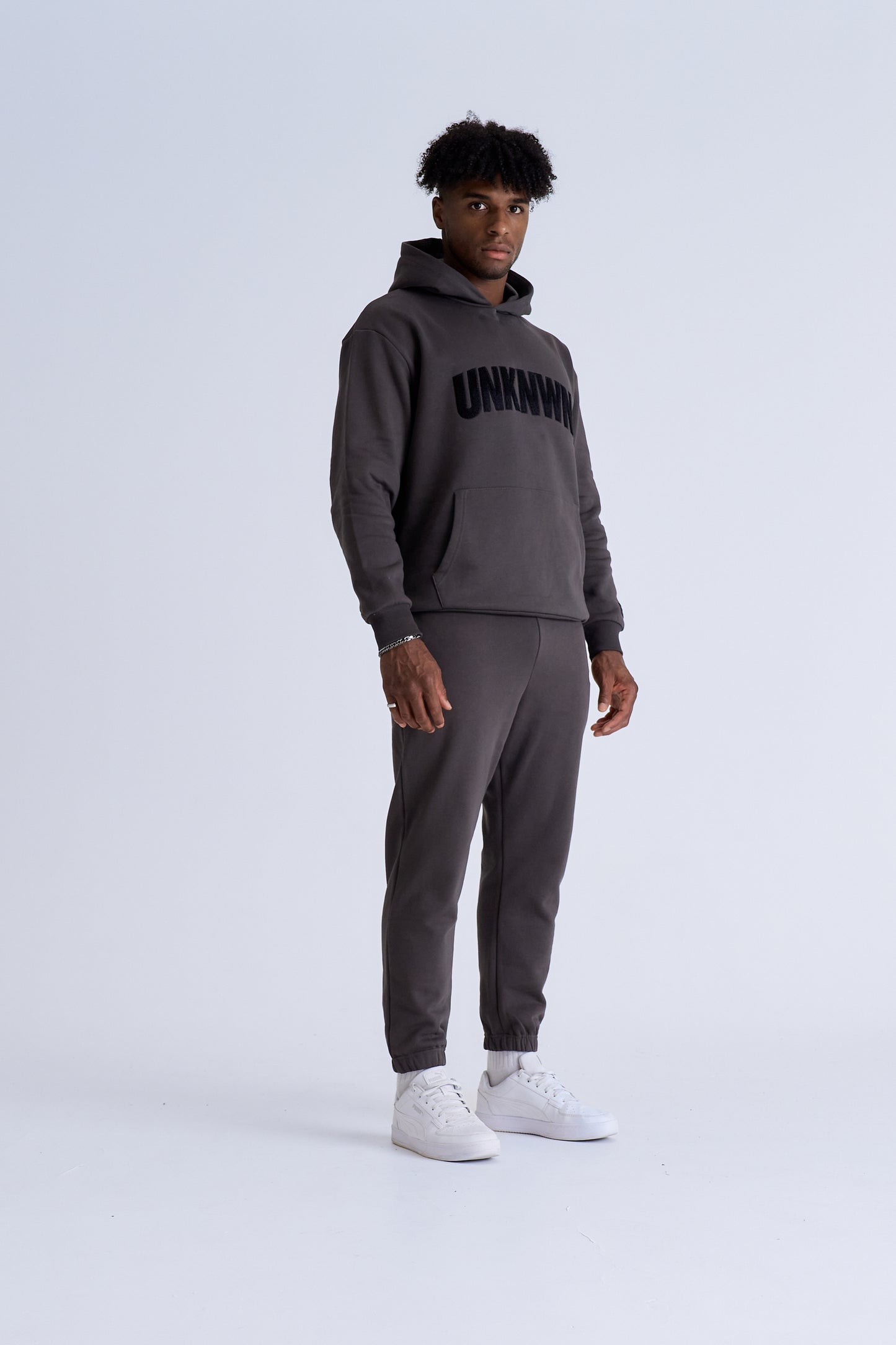 BOX LOGO CREWNECK - CHARCOAL