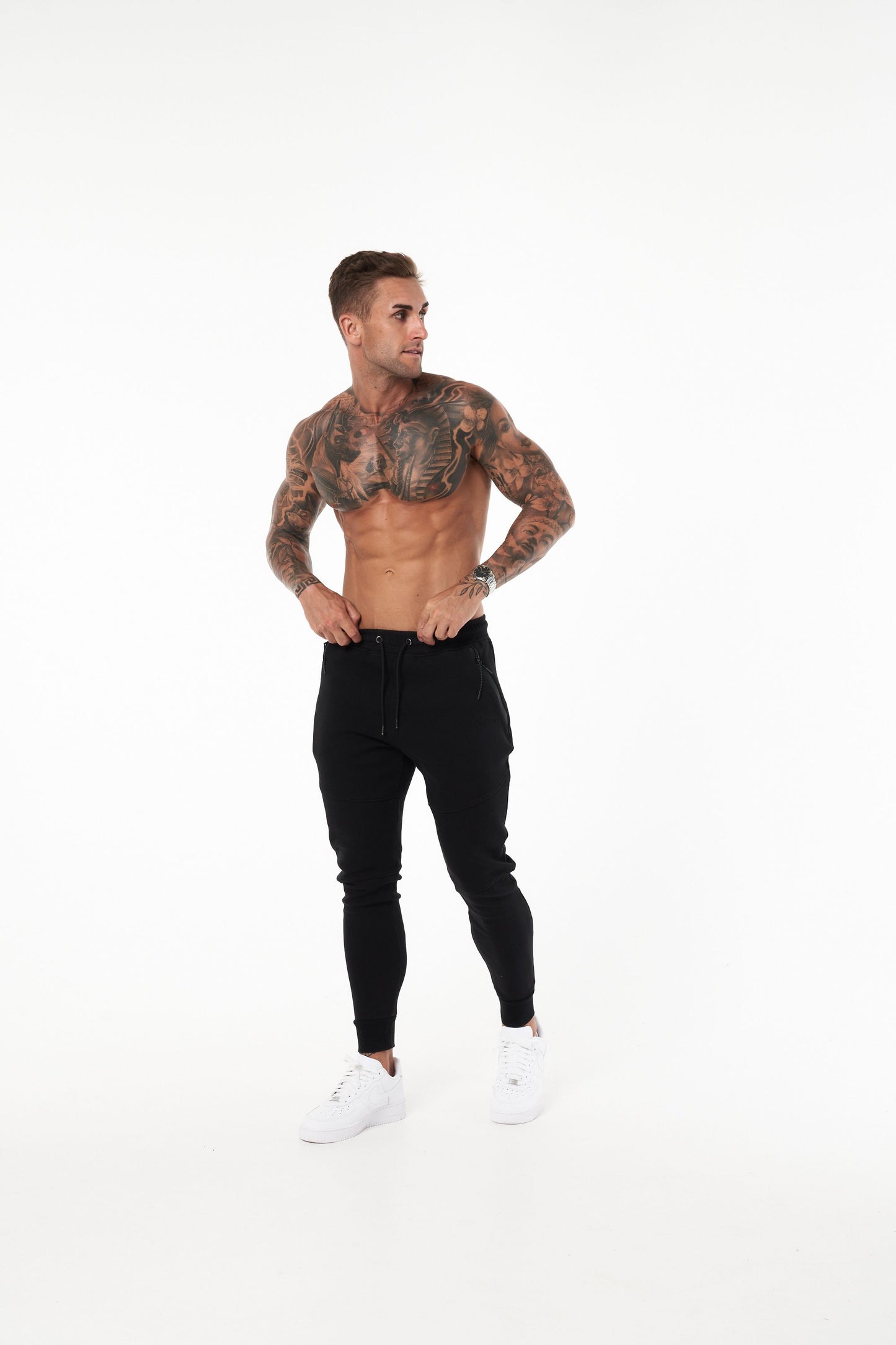 V3 TECH JOGGERS - BLACK